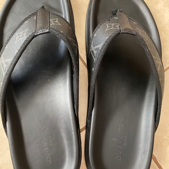 New Louis Vuitton slippers - Picture 3 of 4